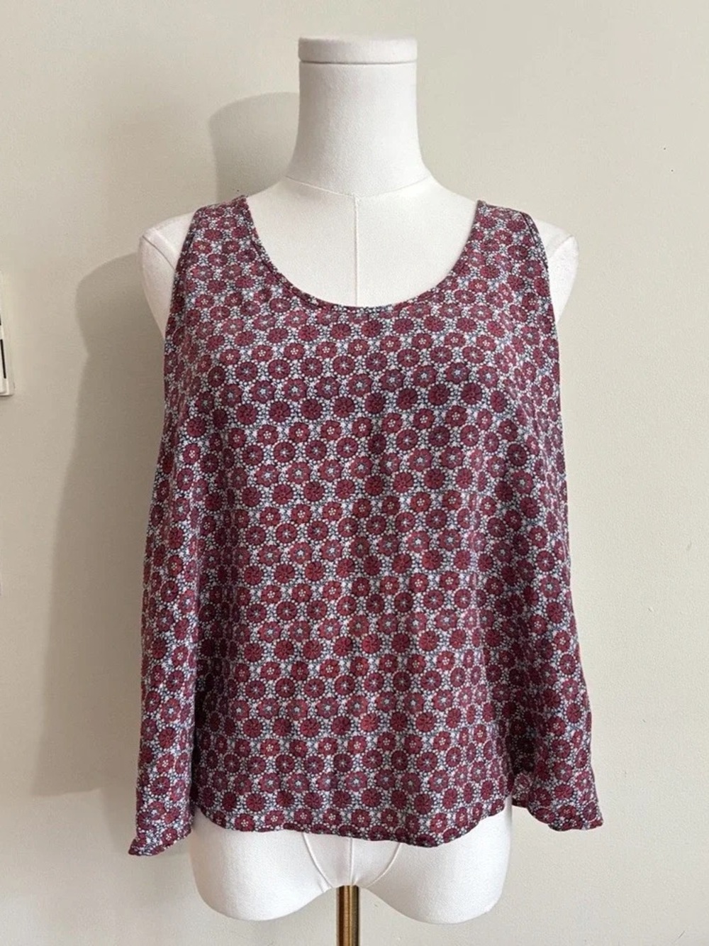 Women's Burgundy Printed Sleeveless Tank Top